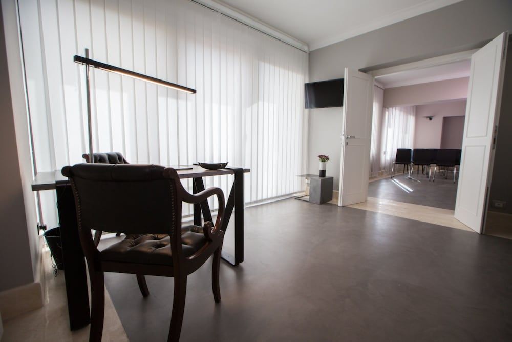 In-Room Business Center