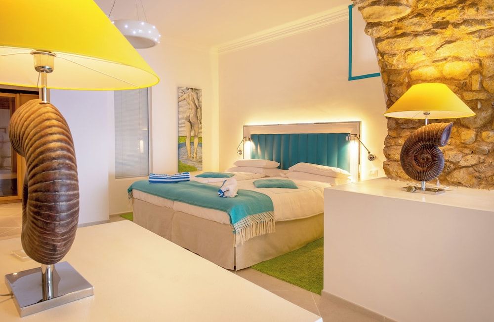 Exclusive Suite, 1 King Bed with Sofa bed, Annex Building