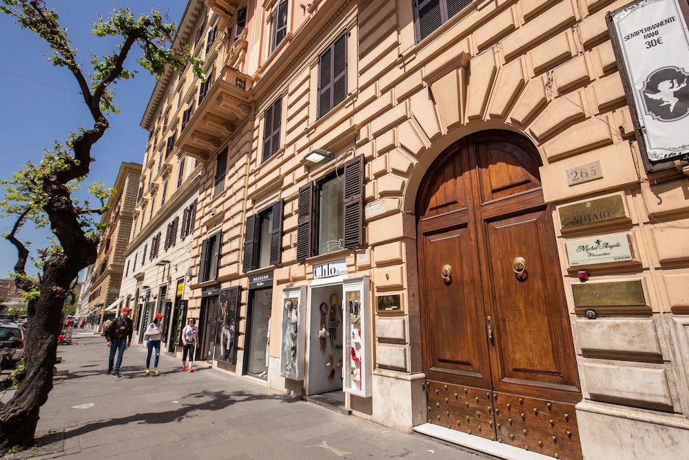 undefined Chester Suites 2