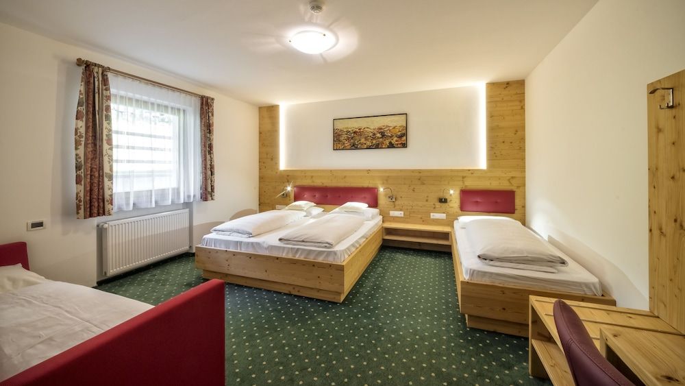 Triple Room (some with balcony)