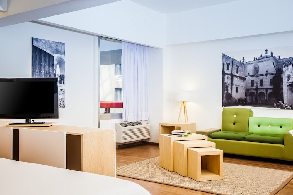 Fiesta Inn Tlalnepantla Junior Suite 12