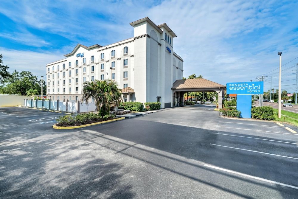 undefined Sonesta Essential Orlando Airport