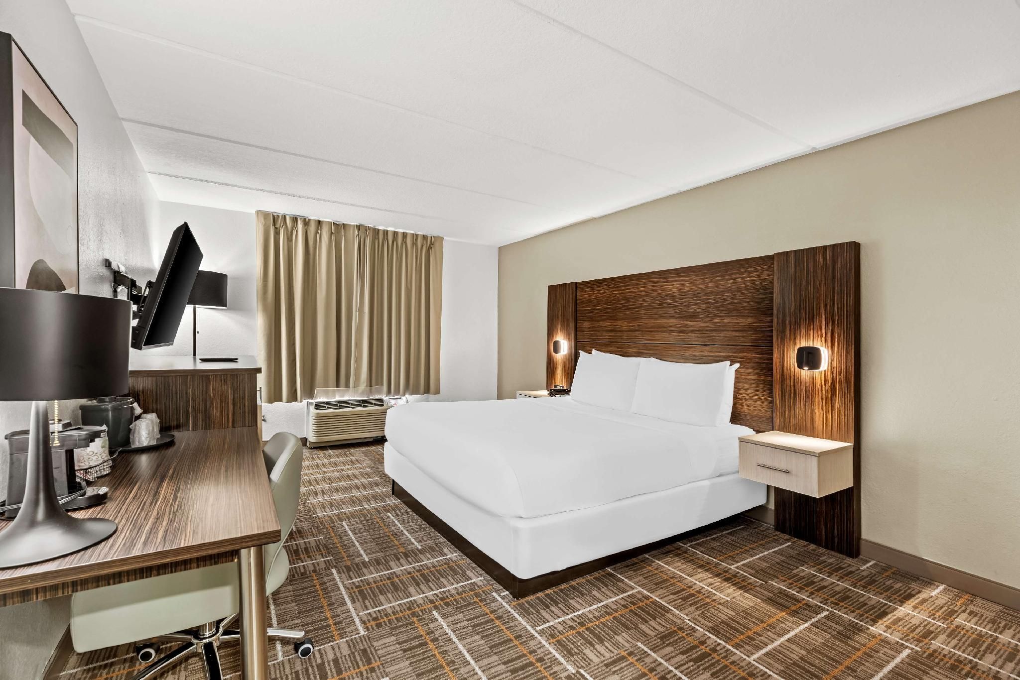 undefined Sonesta Essential Orlando Airport 3