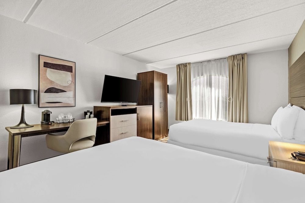 undefined Sonesta Essential Orlando Airport 3