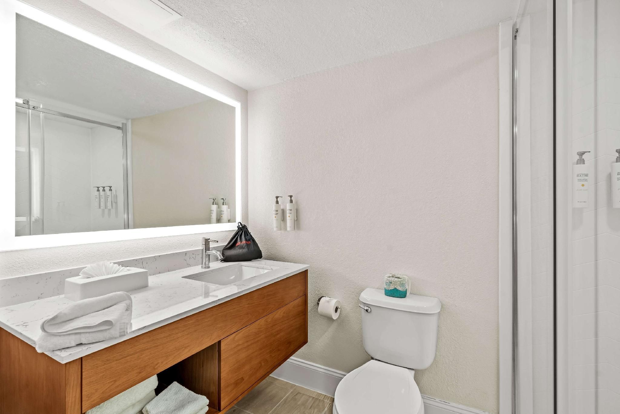 undefined Sonesta Essential Orlando Airport 8