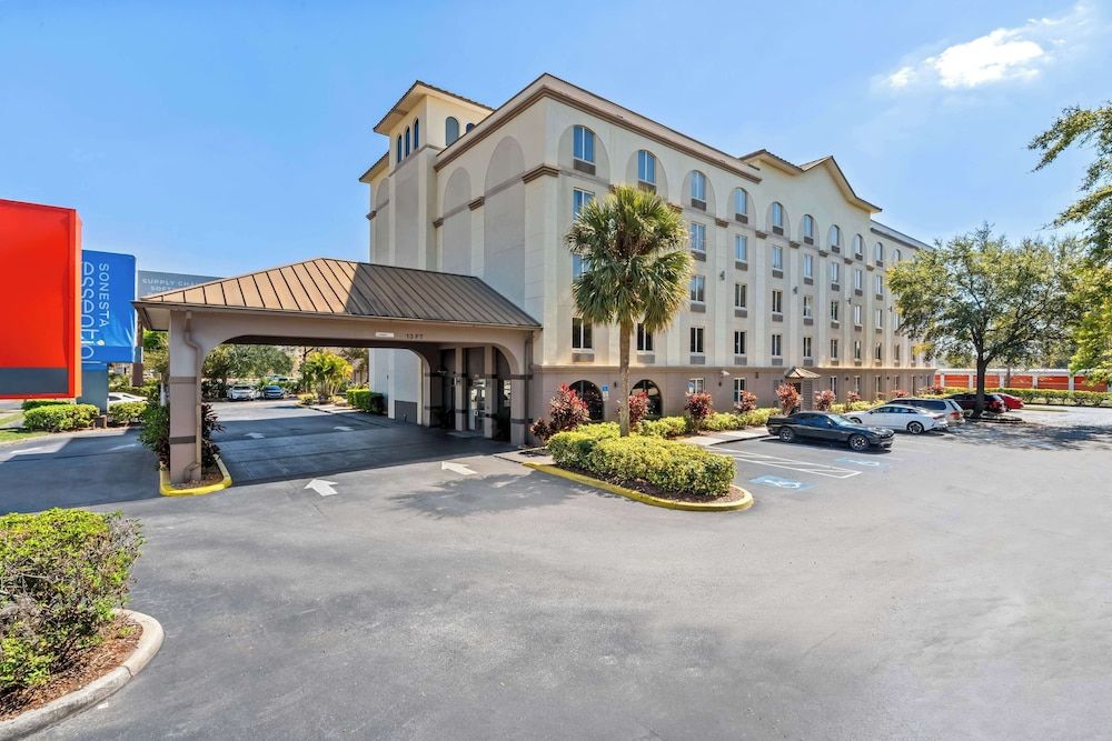 undefined Sonesta Essential Orlando Airport 6