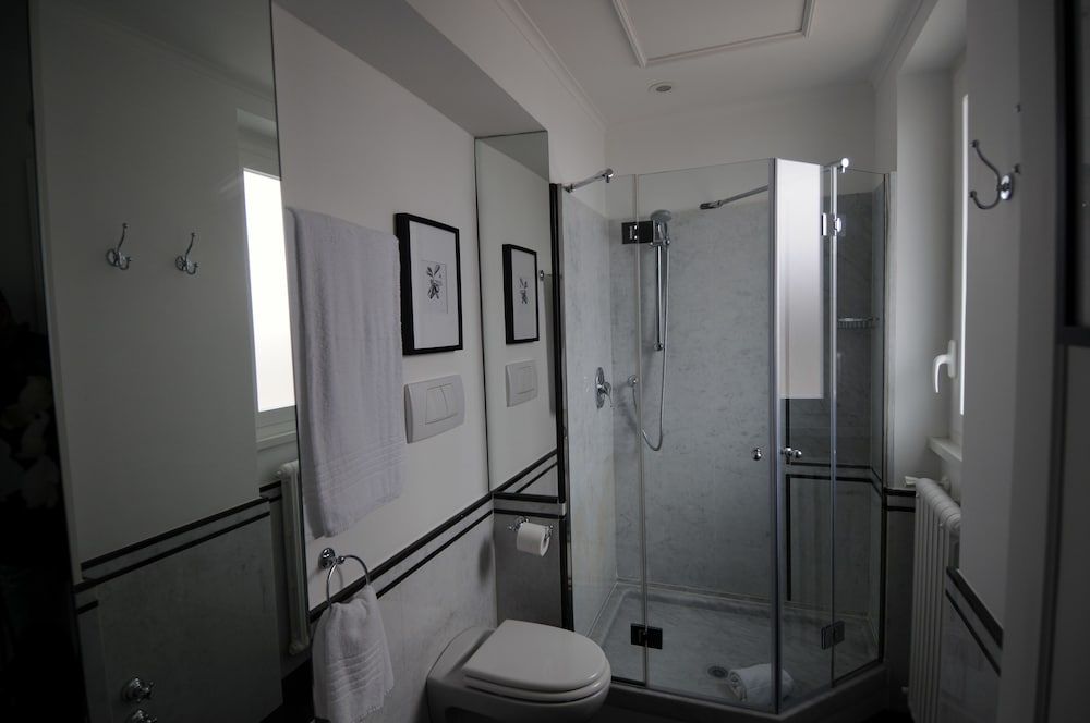 undefined Suite Fontana di Trevi 8