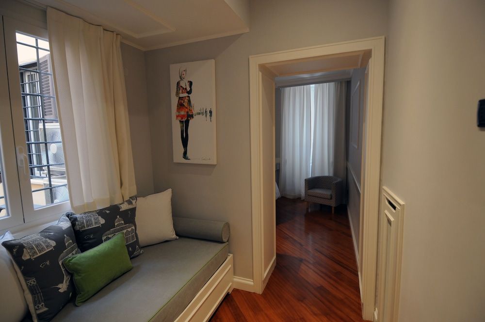 undefined Suite Fontana di Trevi 10