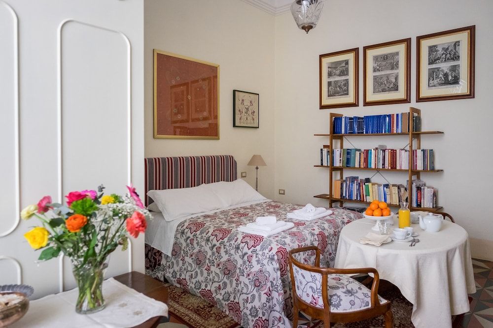 B&B Palazzo Bernardini Suite Deluxe Room, 1 Queen Bed, Private Bathroom, City View