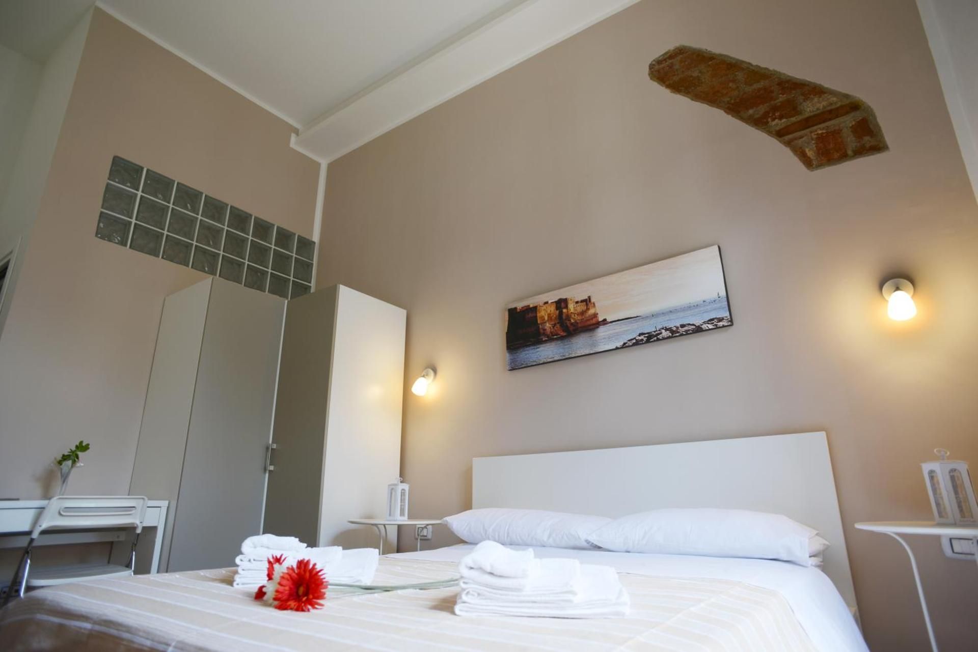 undefined Vic' Street B&B 4