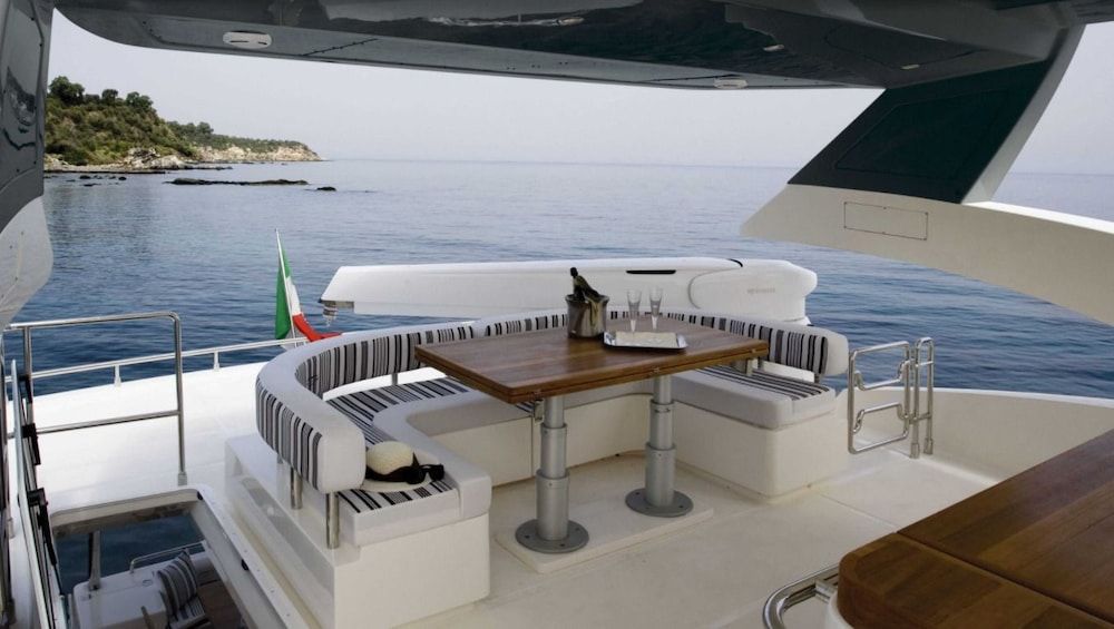 Yacht 75