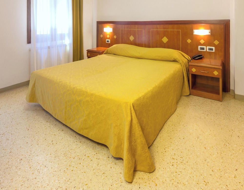 undefined Hotel Adriatico 2