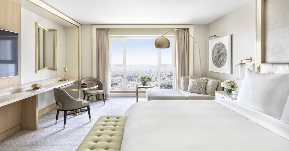 Four Seasons Hotel Amman Superior One King Bed 3