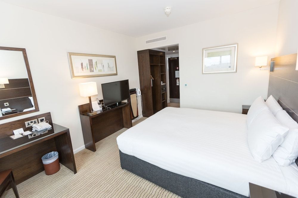 Queen Deluxe, 1 Queen Bed