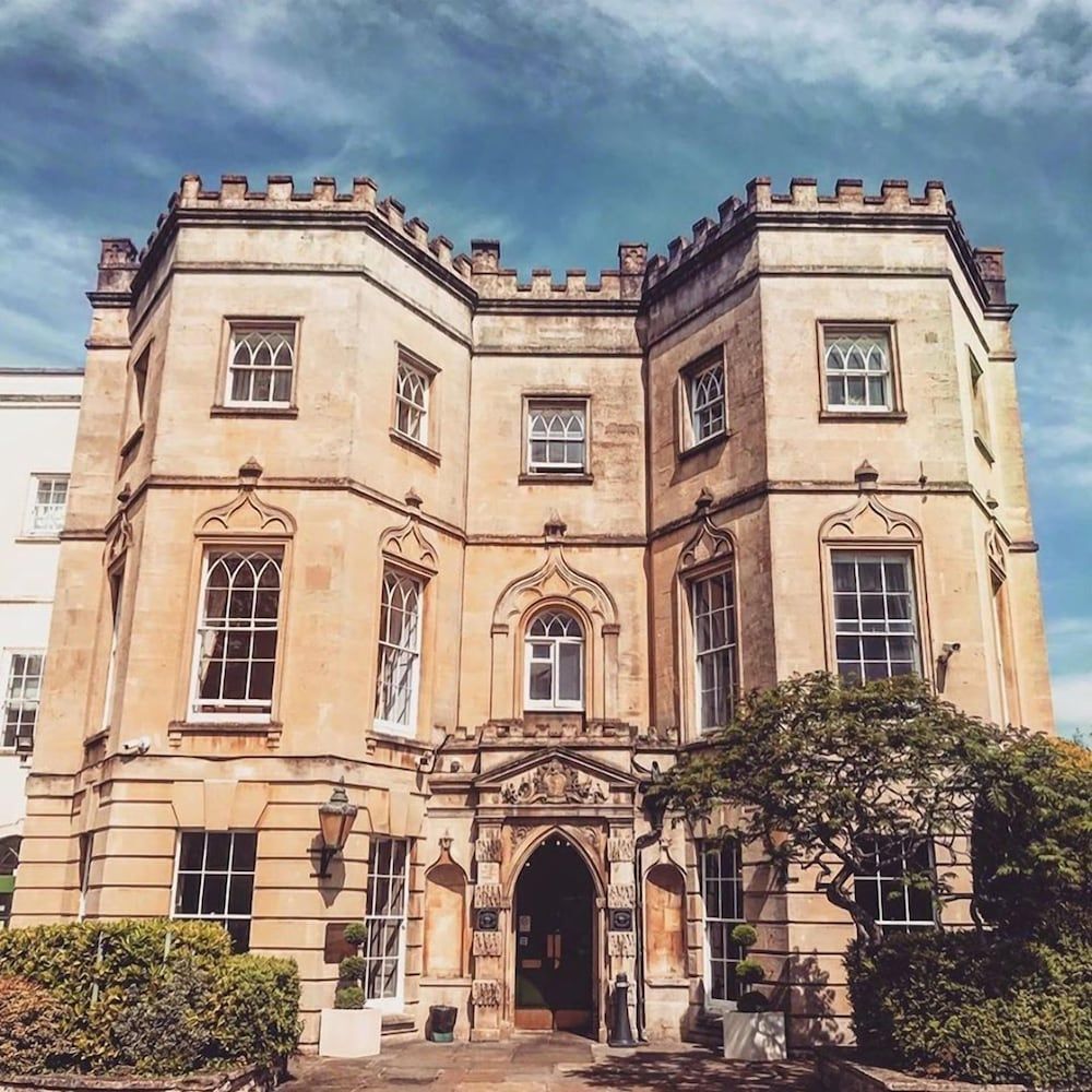 undefined Arnos Manor Hotel 9