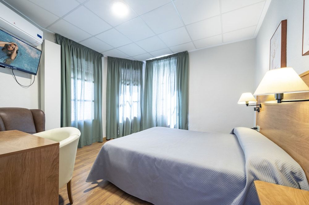 Classic Room (Single Use)