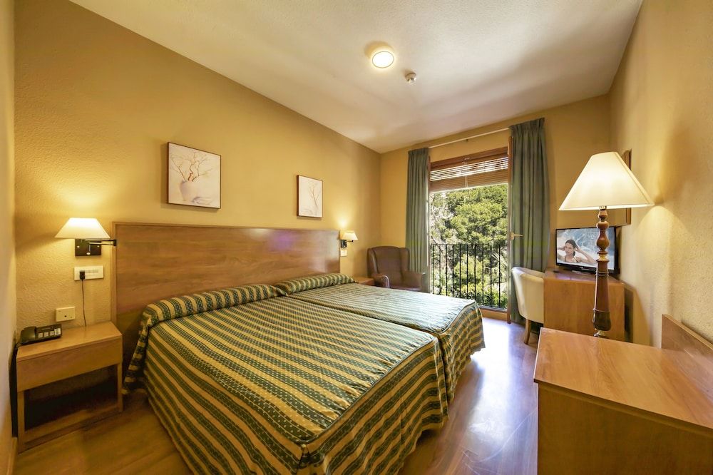 Classic Room (Single Use)