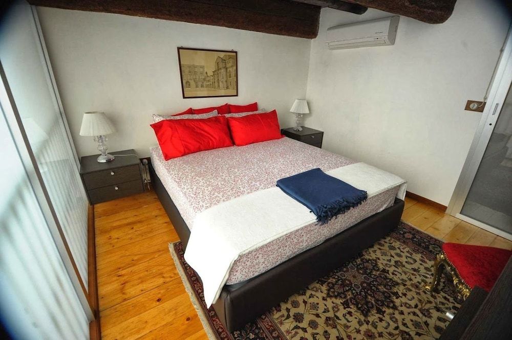 Saint Patrick B&B Guesthouse Double Room, No Windows 4