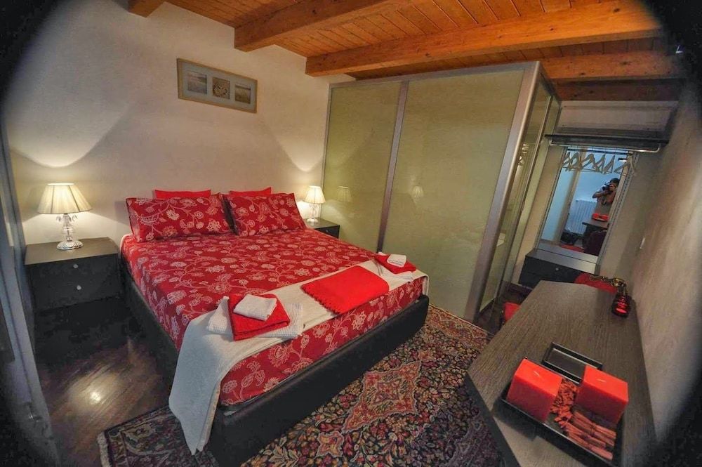 Saint Patrick B&B Guesthouse Double Room, No Windows 5