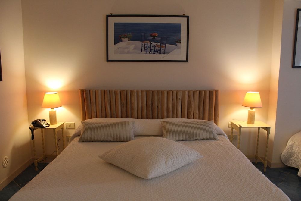 Hotel Puntaquattroventi Superior Double Room 4