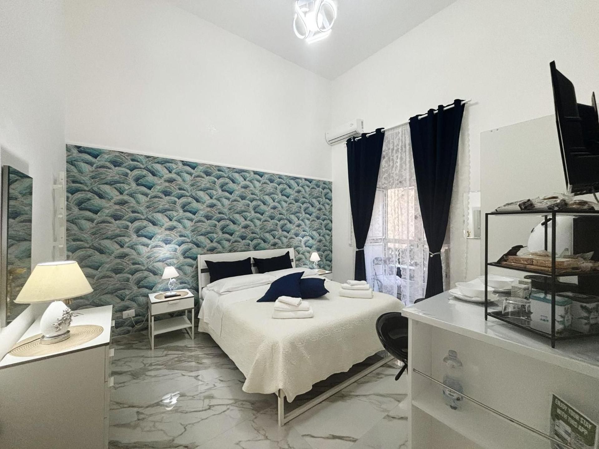 Double Room with Private External Bathroom