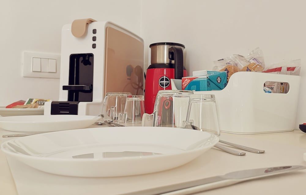 FLOS Guest House Standard Triple Room 5