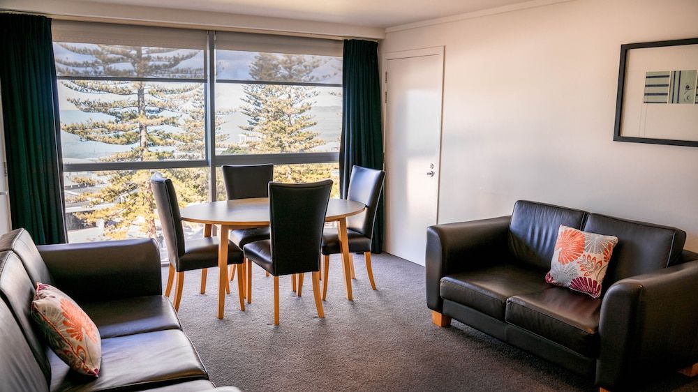 Scenic Hotel Te Pania Premier Suite, 1 King Bed, Sea View 5