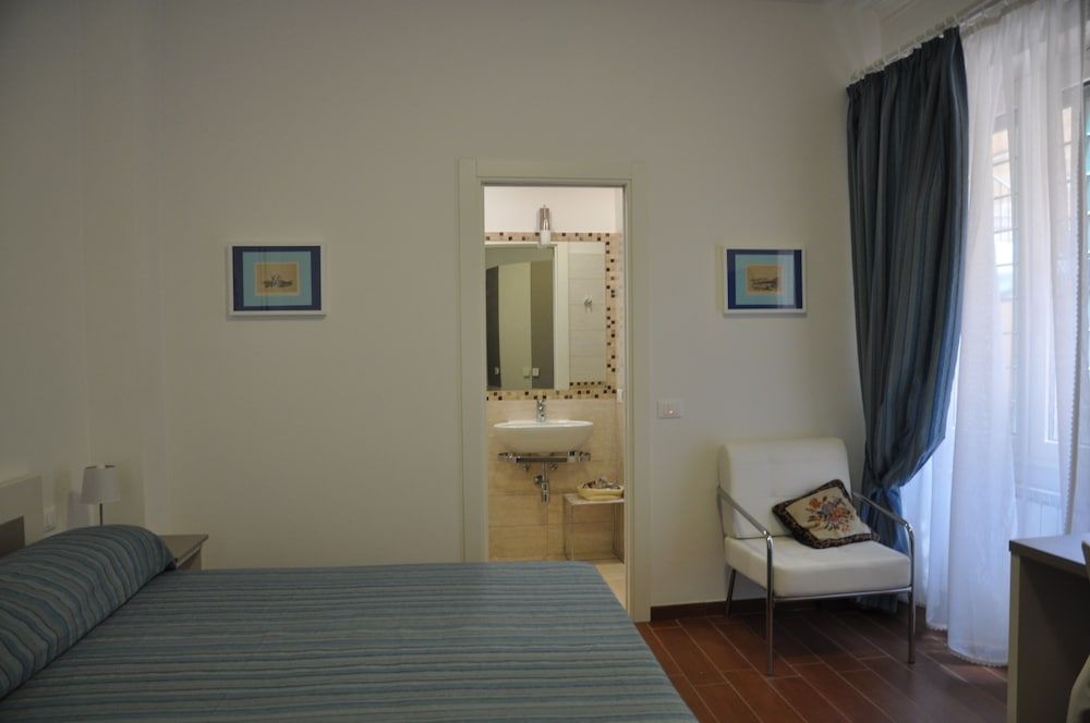 undefined B&B Five Roma 4
