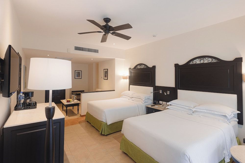 Junior Studio Suite