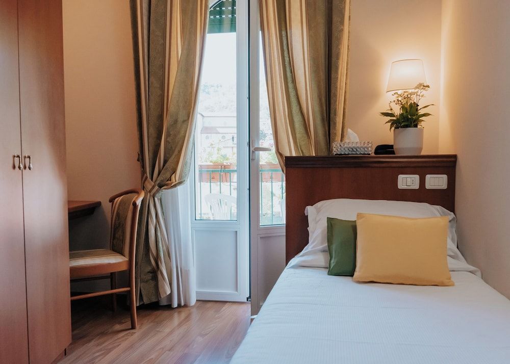 Basic Single Room