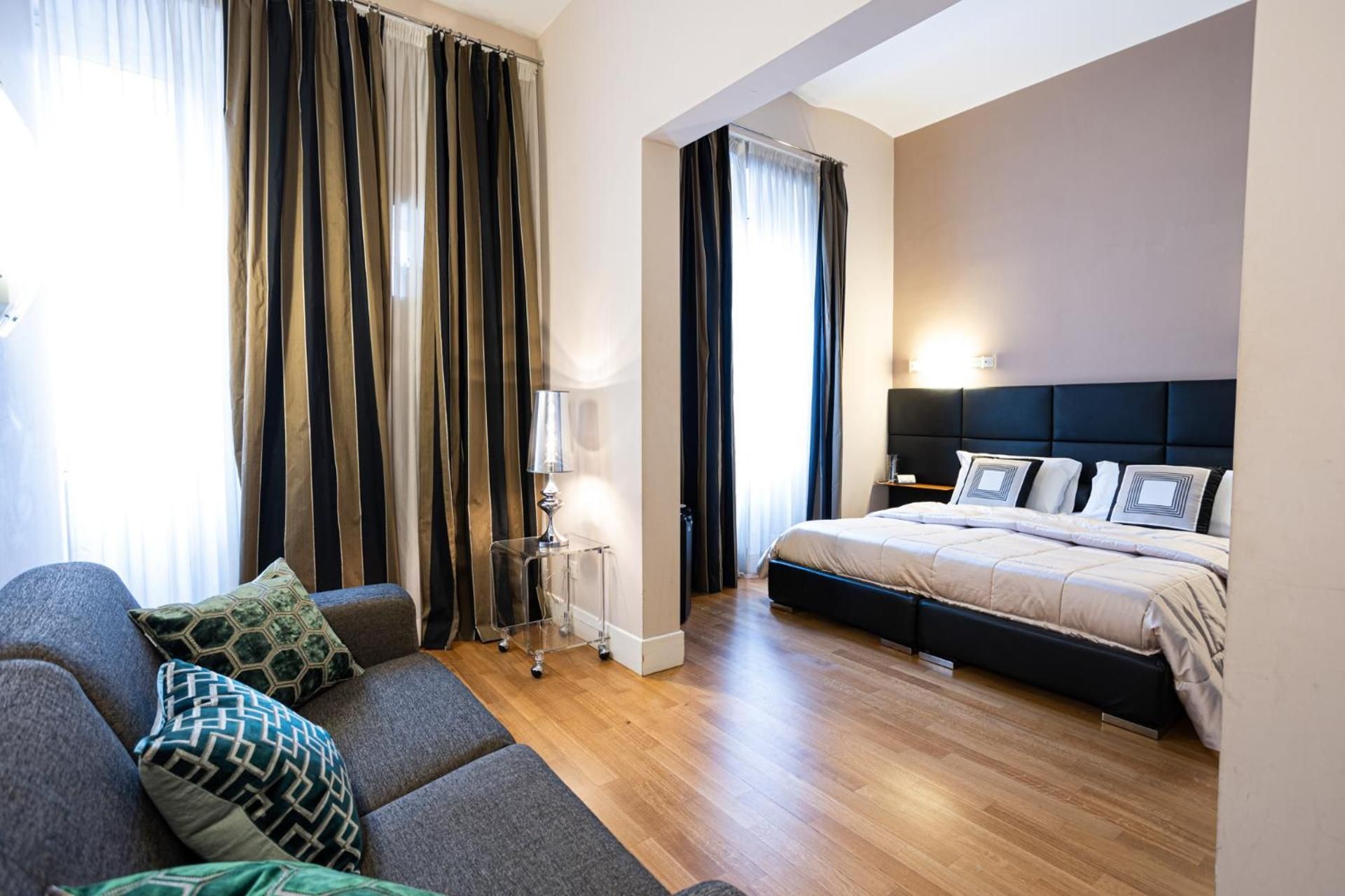 undefined Cardilli Luxury Rooms 5