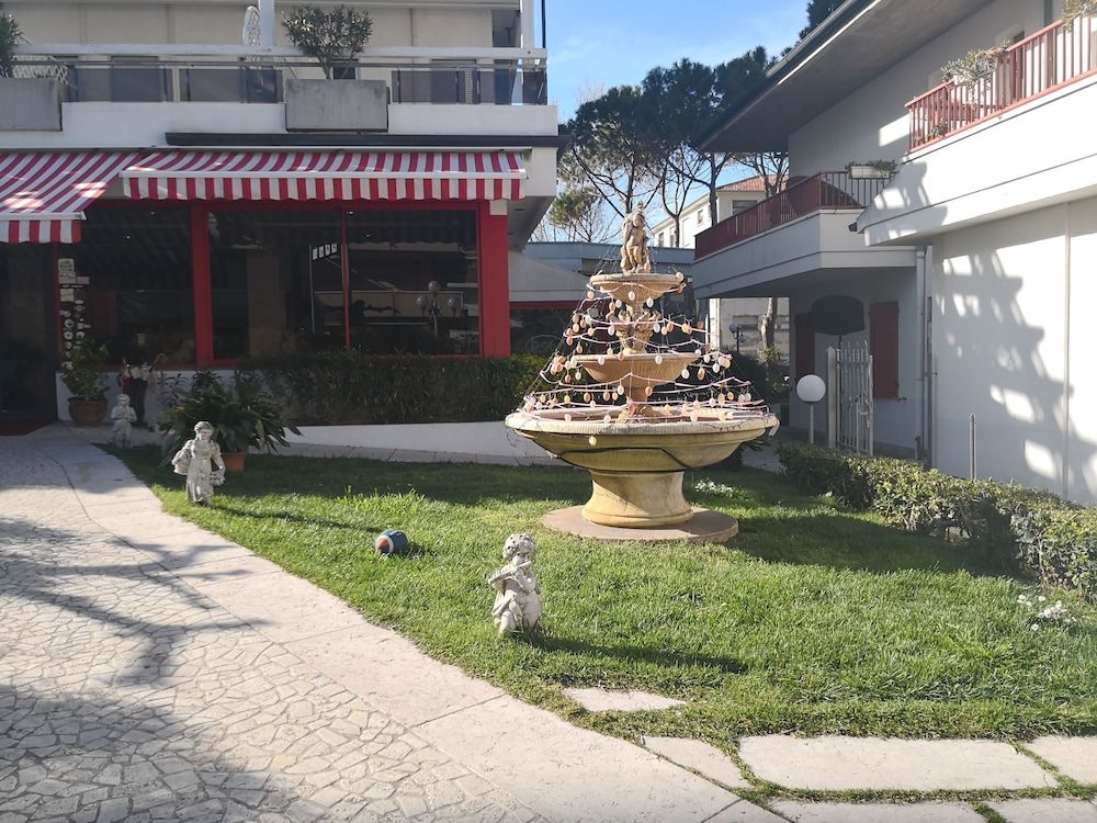Hotel De Amicis