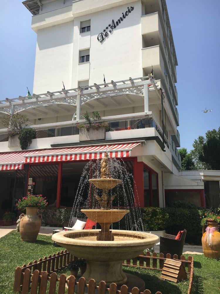 Hotel De Amicis