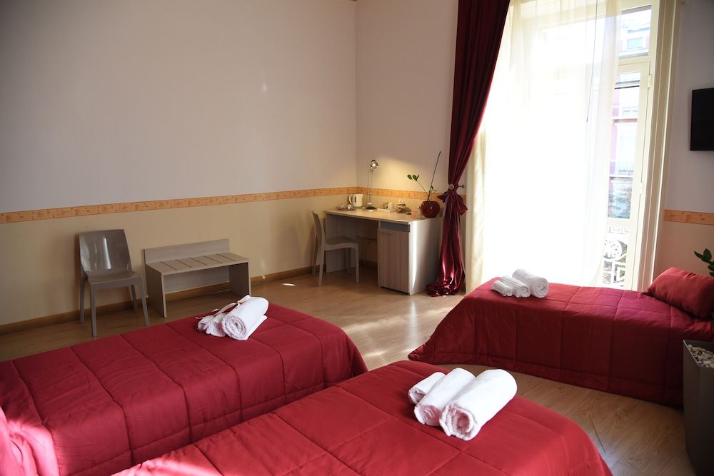 B&B The Queens Triple Room 3