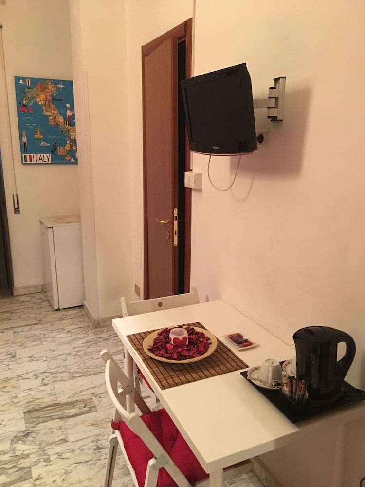 Domum Vaticani Standard Double Room 5