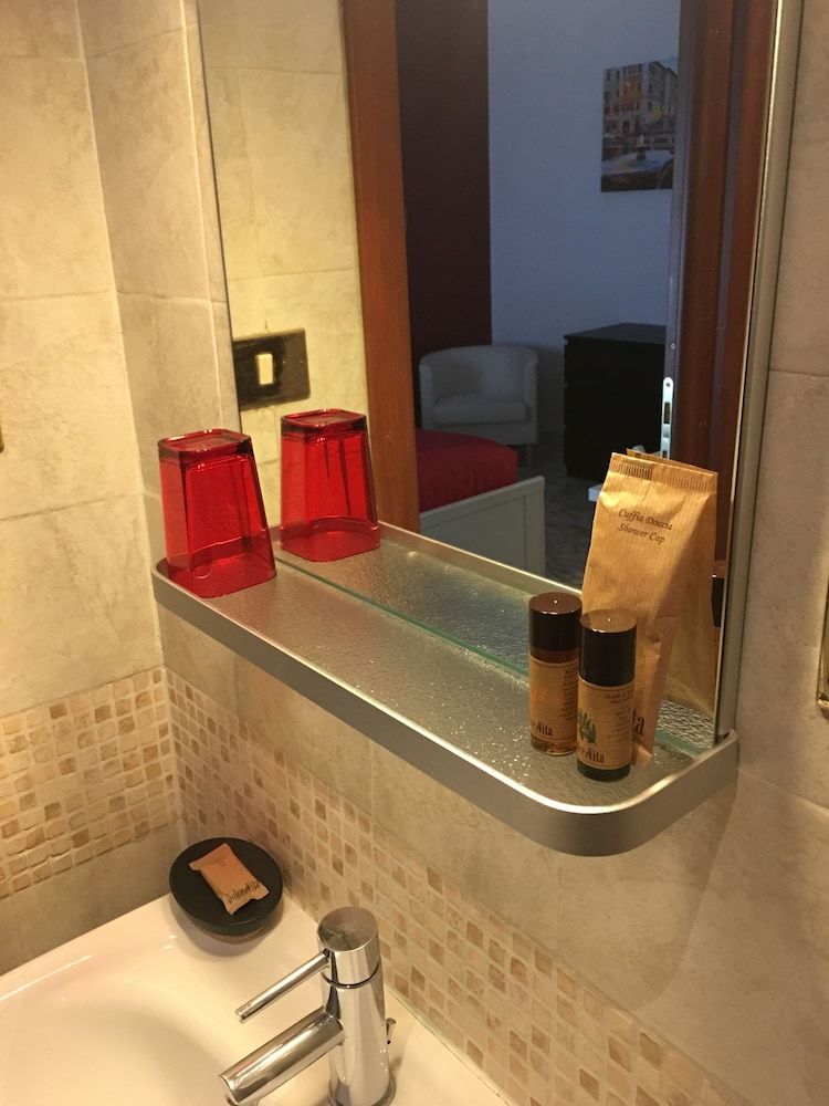 Domum Vaticani Standard Double Room 9