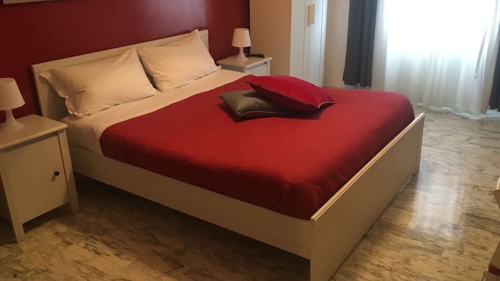 undefined Domum Vaticani 8