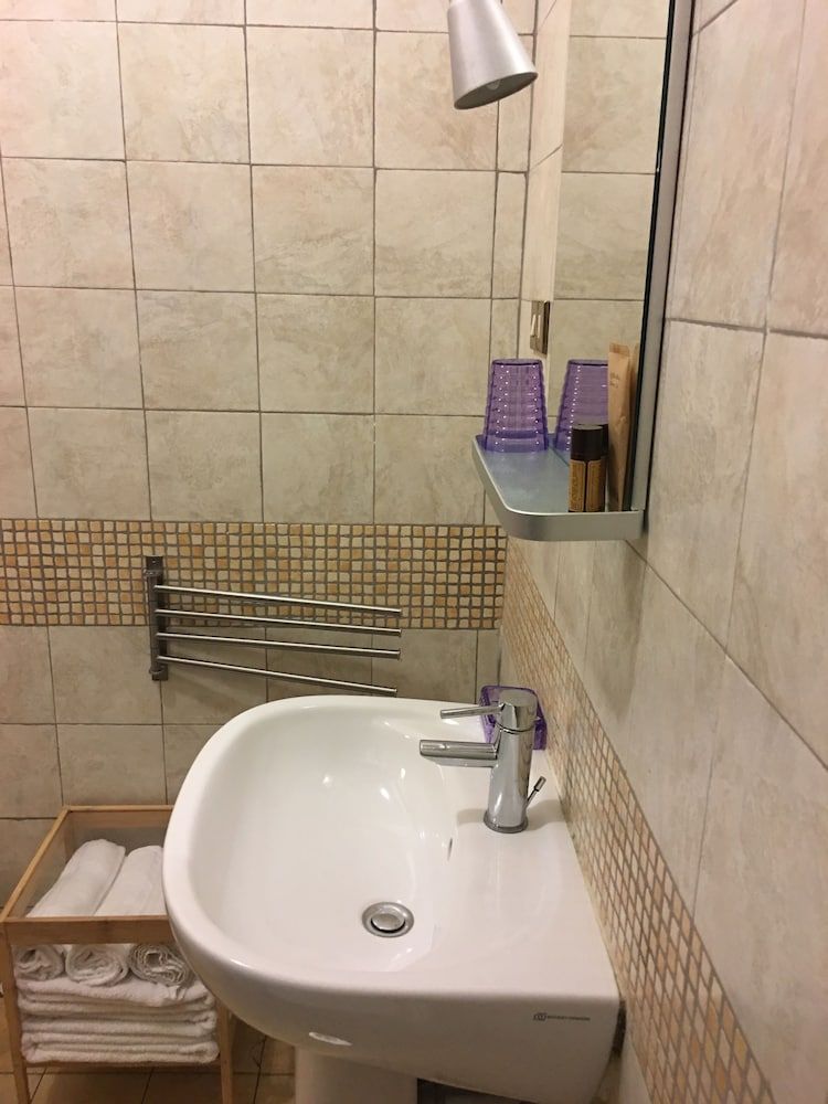 Domum Vaticani Superior Triple Room 11