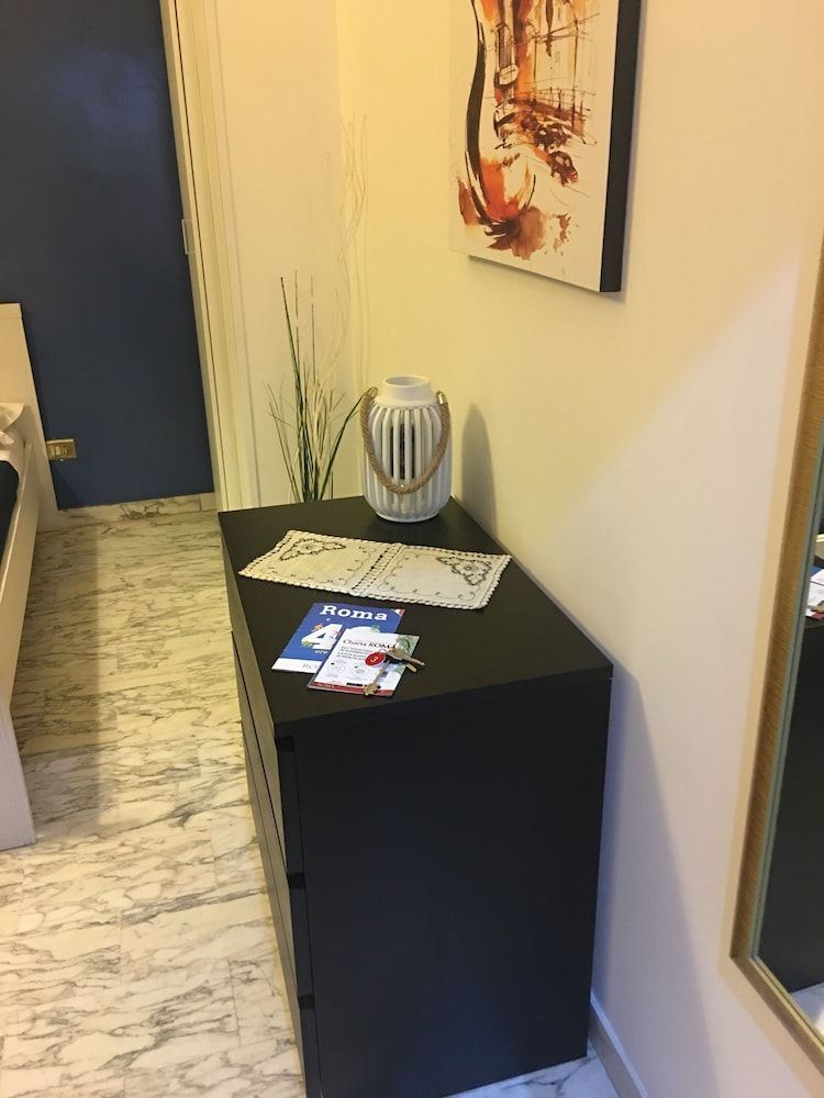 Domum Vaticani Standard Double Room, 1 Queen Bed 5