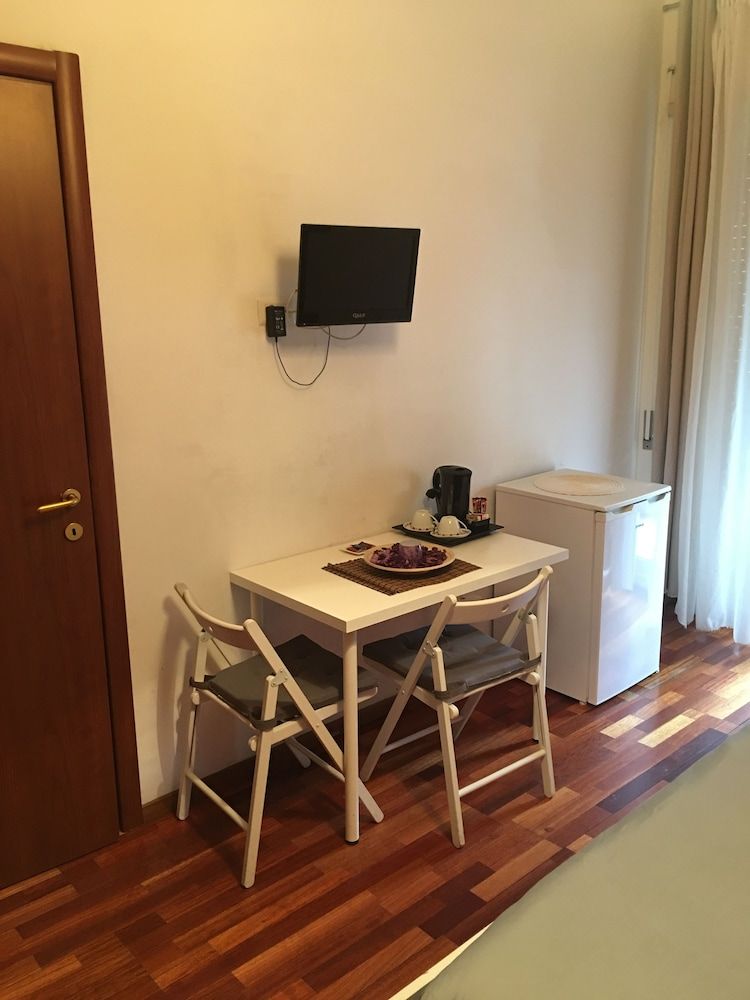 Domum Vaticani Superior Triple Room 7