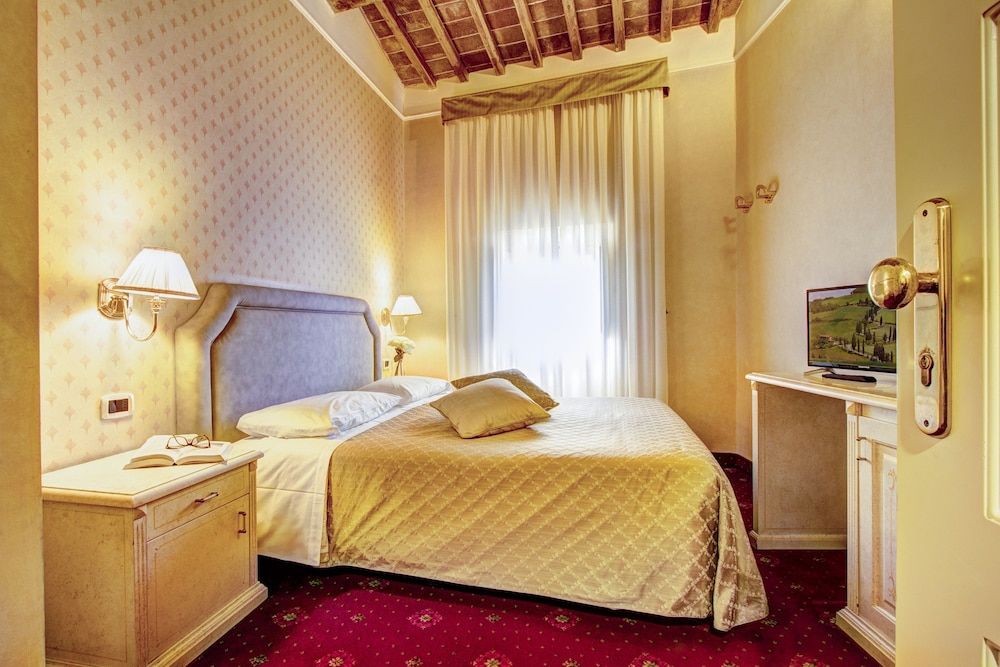 Hotel La Locanda Economy Double Room, 1 Double Bed 2