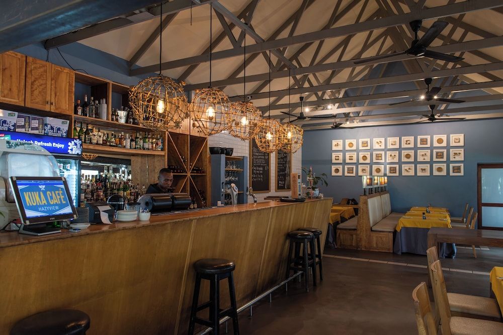 undefined Perry's Bridge Hollow Boutique Hotel 8