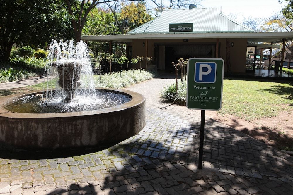 undefined Perry's Bridge Hollow Boutique Hotel 4