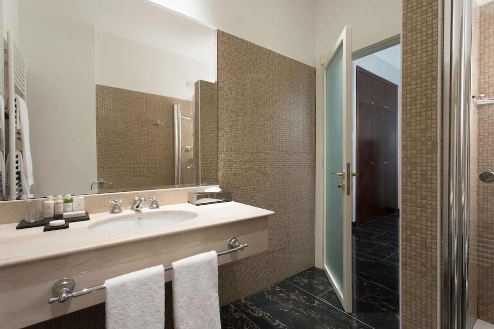 Grand Hotel Castrocaro Longlife Formula Superior Double or Twin Room (Thermal Pool Access) 3