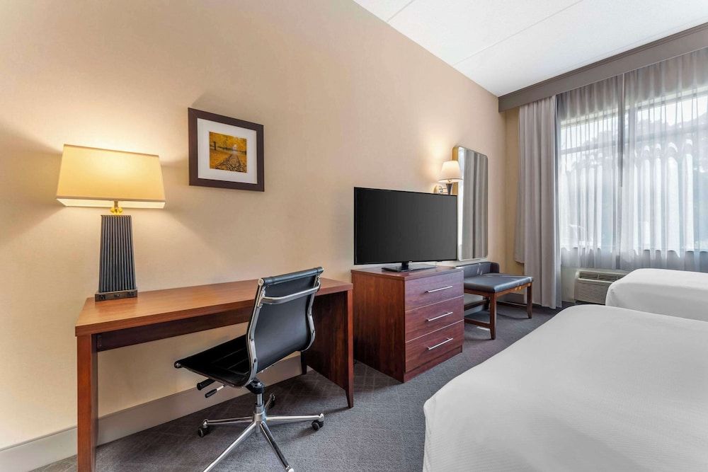 Standard Room, 2 Queen Beds, Non Smoking