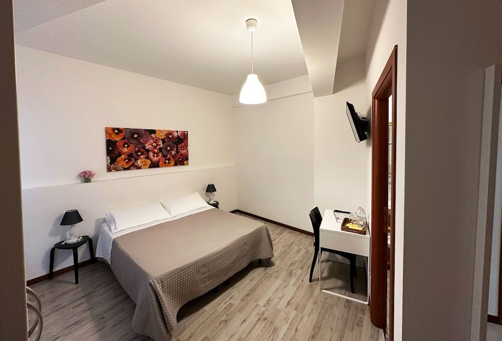 Standard Double or Twin Room, 1 Double or 2 Twin Beds, Private Bathroom