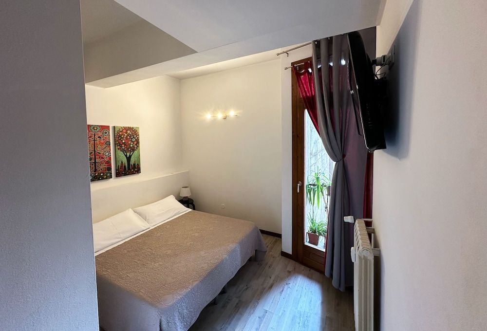 Standard Double Room, 1 Double Bed, Private Bathroom