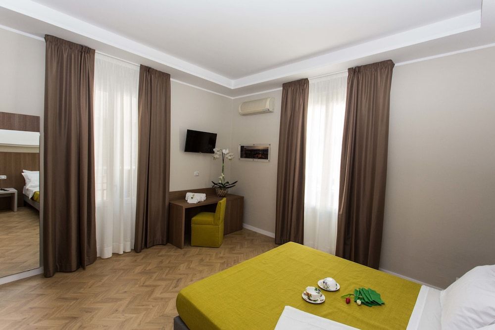 Le Affacciate Bruzie Home Deluxe Double Room, Private Bathroom 2