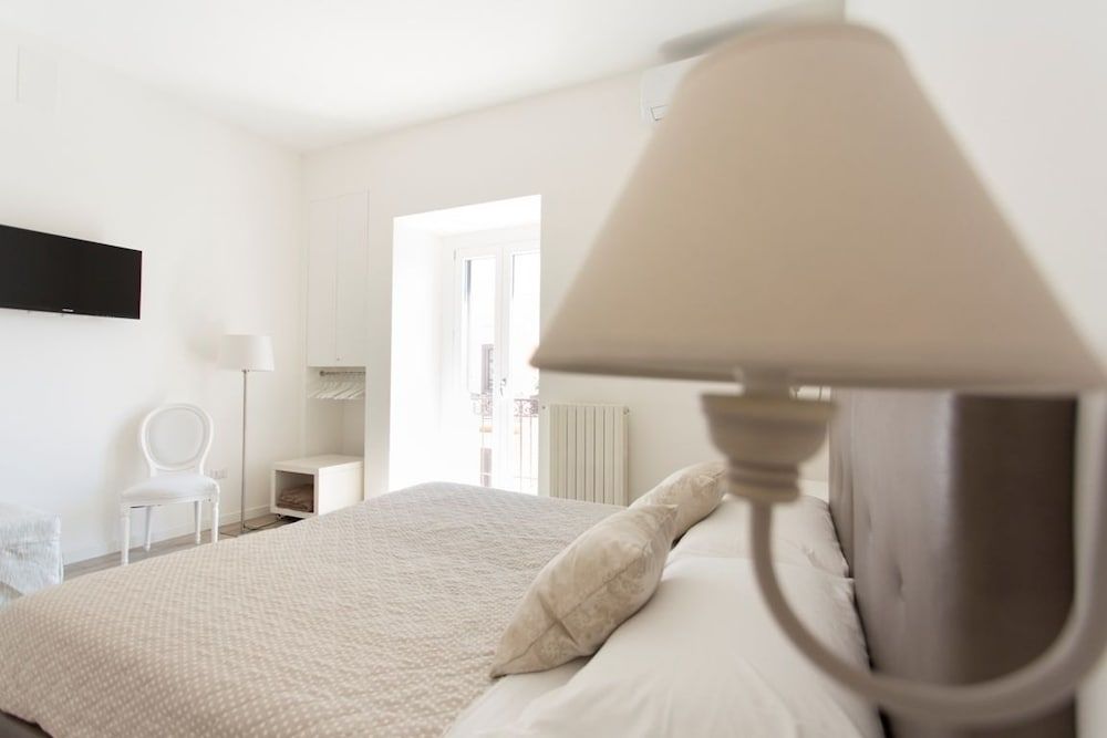 Residence Le Vie del Centro Deluxe Double or Twin Room 2