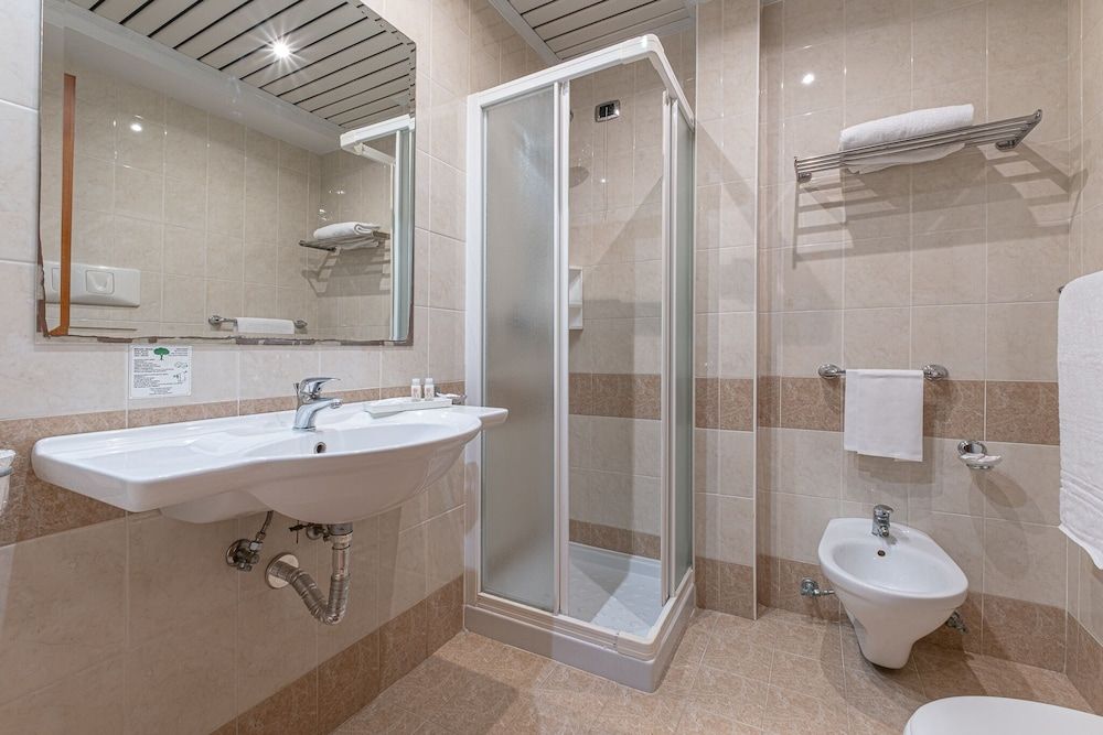 Hotel Relax Single Room 5